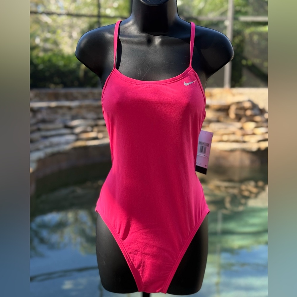 NIKE‎ HYDRASTRONG SPIDERBACK SWIMSUIT (10)
